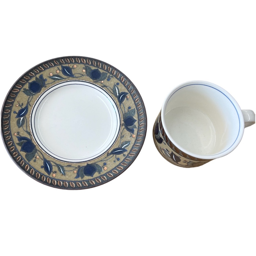Mikasa Cup & Saucer pattern Intaglio CAC 01 Arabella EUC